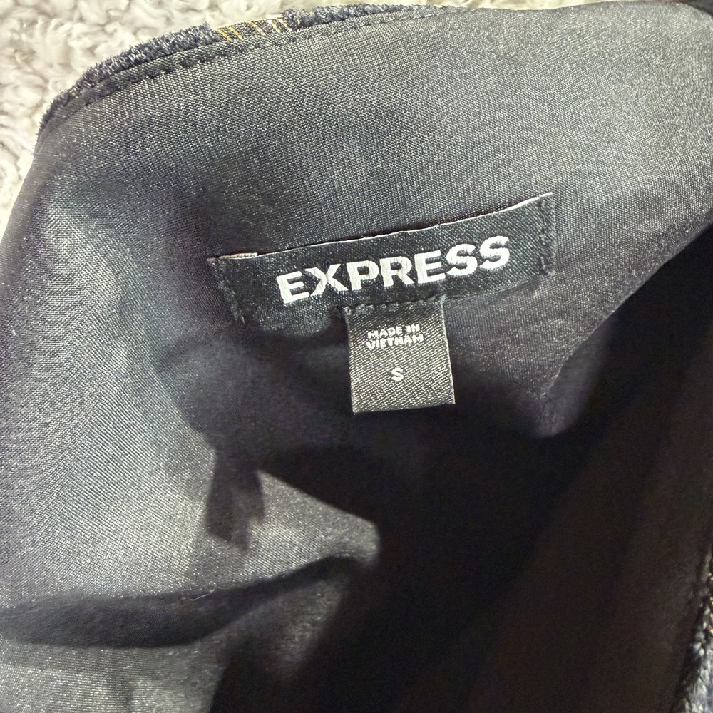 Express One Shoulder Black & Gold Metallic Ruched Crop Top Women's Small Party - Picture 7 of 10